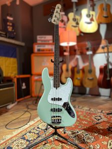 Бас-гитара Woodstock J-Bass Limited Green & Perlmutter Pickguard