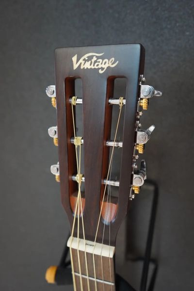 Электроакустична гітара Vintage VE880VB