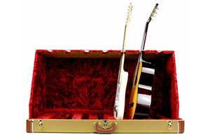 Стенд гитарный Fender Classic Series Case Stand Tweed 7 Guitar
