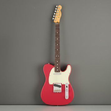 Электрогитара FENDER AMERICAN PROFESSIONAL CLASSIC TELECASTER FADED DAKOTA RED