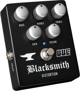 Педаль эффектов Distortion BBE Blacksmith BD-69P
