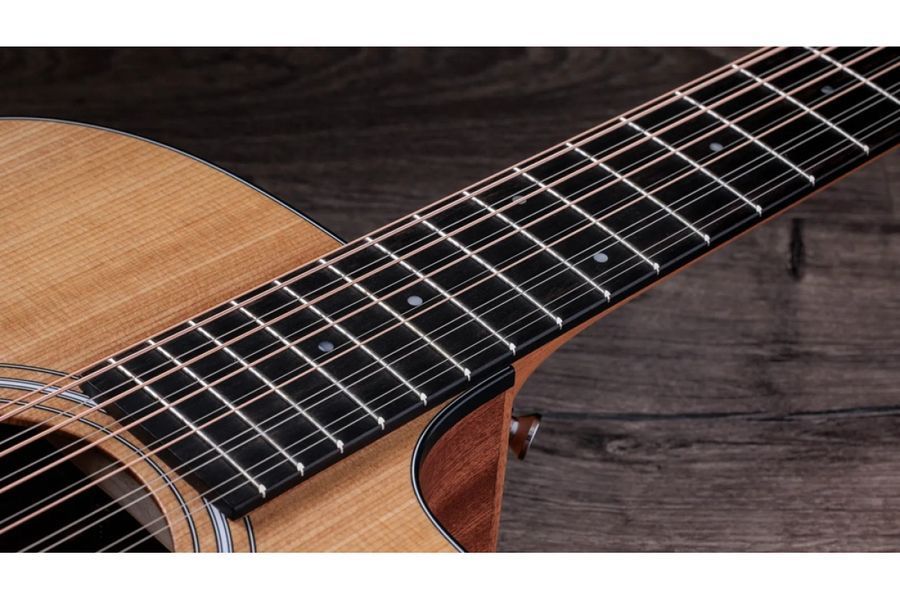 Електроакустична гітара TAYLOR GUITARS 150ce