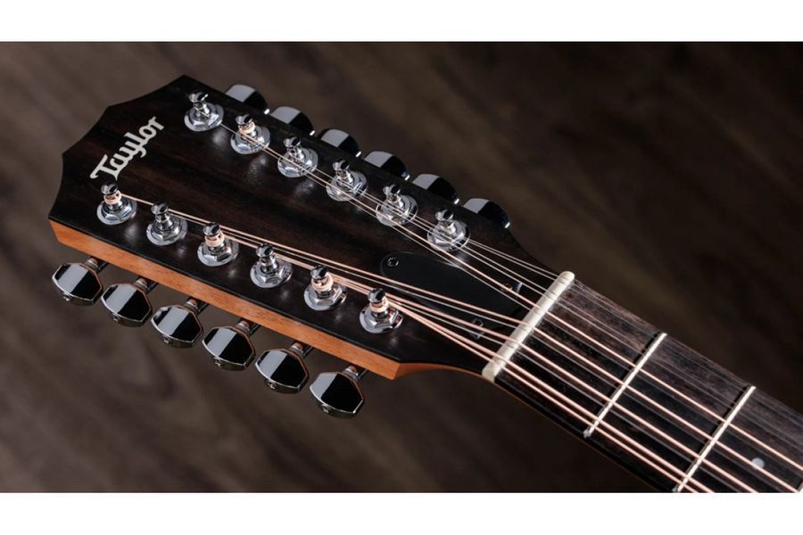 Електроакустична гітара TAYLOR GUITARS 150ce