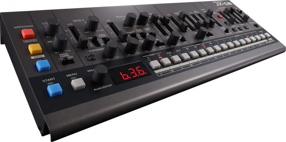 Roland JX-08 Синтезатор