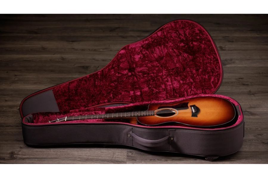 Электроакустическая гитара TAYLOR GUITARS 214CE-K SB PLUS с кексом