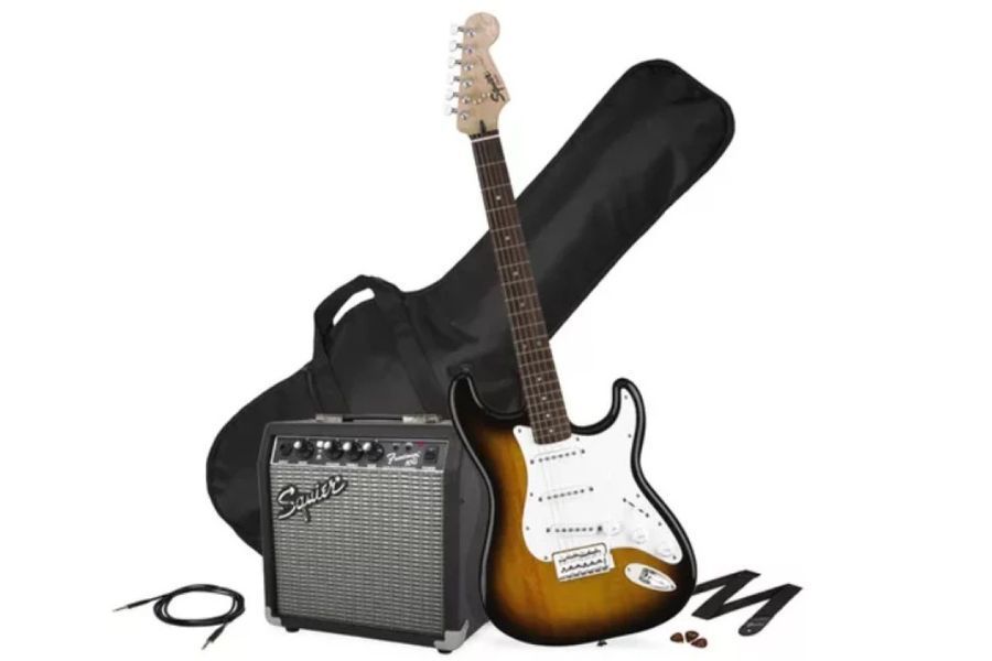 Гитарный набор Squier by Fender Stratocaster Pack LR Brown Sunburst Gig Bag 10G - 230V