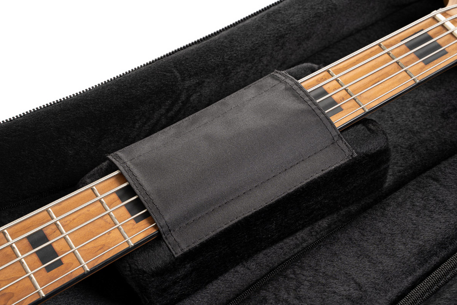 Чехол для бас-гитары Cort CPEB100 Premium Soft-Side Bag Bass Guitar