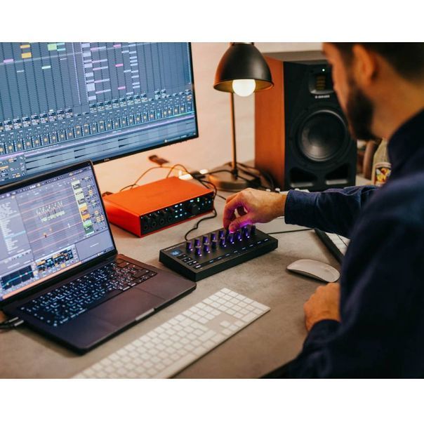MIDI контроллер NOVATION Launch Control 3