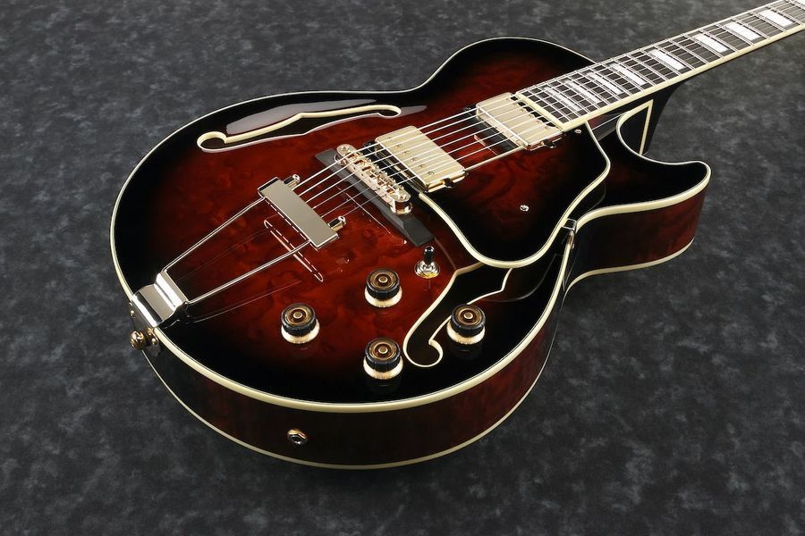 Электрогитара Ibanez AG95QA-DBS