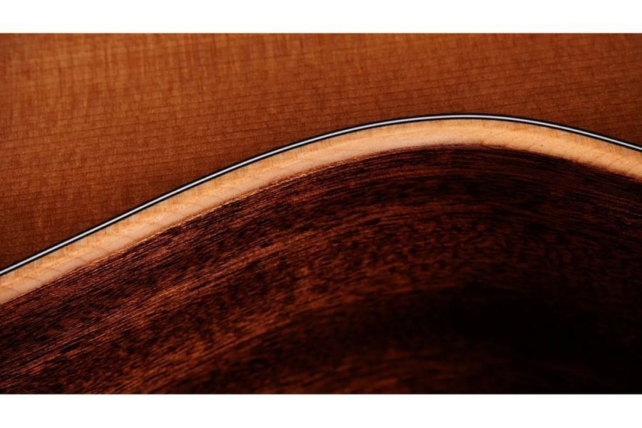 Электроакустическая гитара TAYLOR GUITARS 314ce Studio Shaded Edgeburst с кейсом