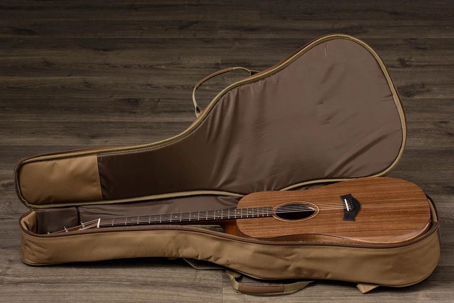 Электроакустическая гитара Taylor Guitars Academy 20E
