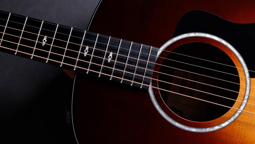 Электроакустическая гитара Taylor Guitars 217e-SB Plus LTD 50TH Anniversary SUNBURST
