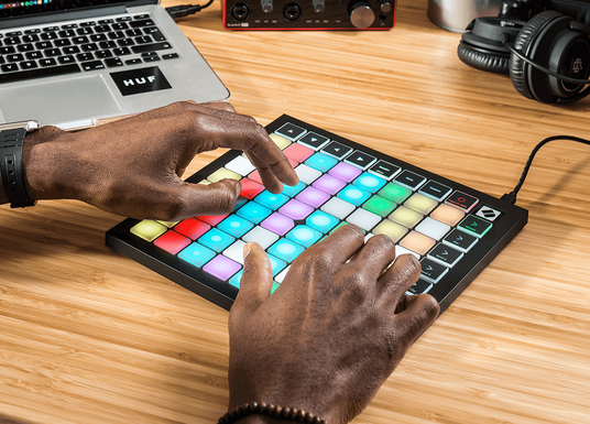 novation Launchpad X Midiパッド MIDI контроллер NOVATION Launchpad X ○ Купить в интернет-магазине