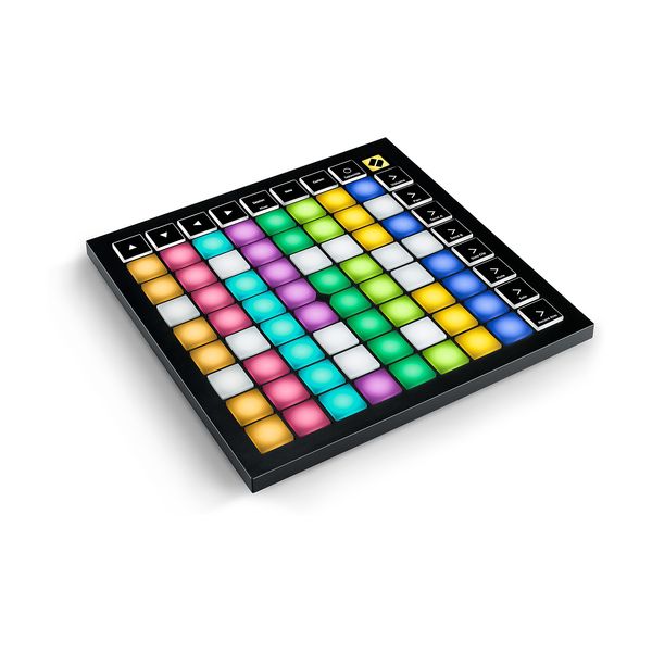 MIDI контроллер NOVATION Launchpad X