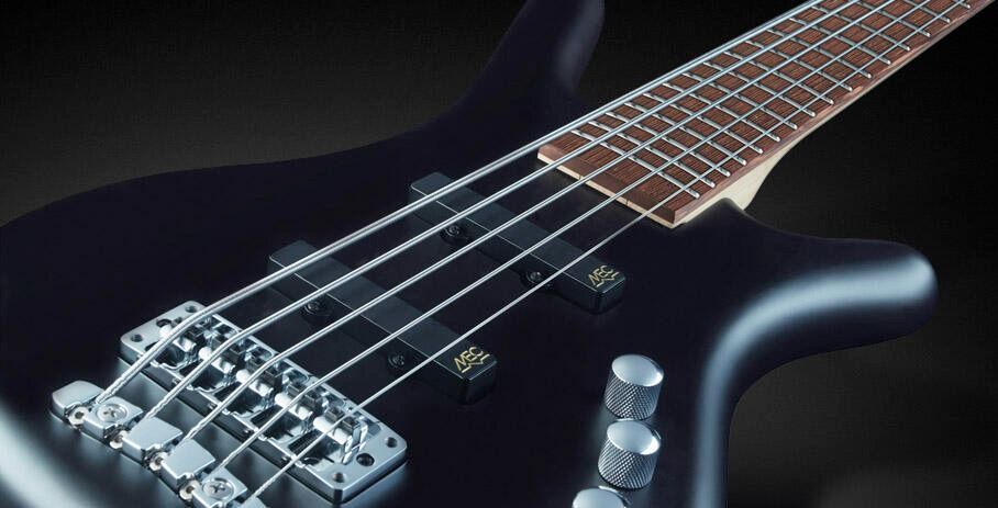 Бас-гитара WARWICK RockBass Corvette Basic, 5-String (Nirvana Black Transparent Satin)