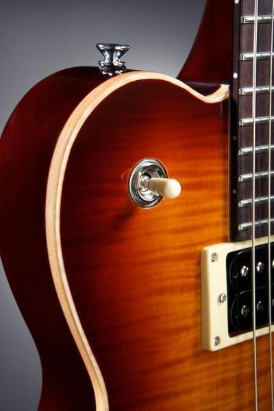 Электрогитара Line6 James Tyler Variax JTV-59 Cherry Sunburst