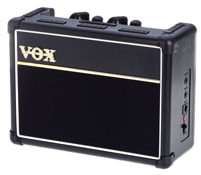 Гитарный комбоусилитель VOX AC2 RV-BASS