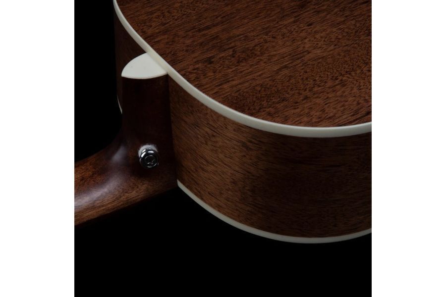 Акустическая гитара Art and Lutherie Roadhouse Natural EQ