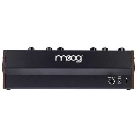 Синтезатор Moog DFAM