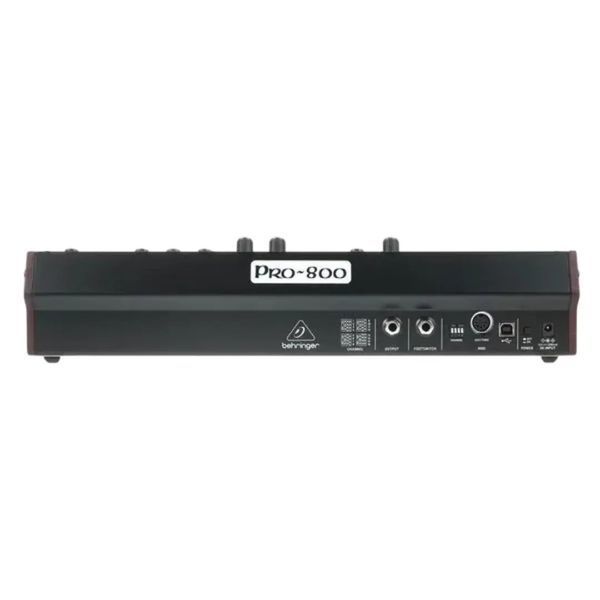 Синтезатор BEHRINGER PRO-800