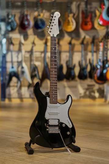 Электрогитара YAMAHA PACIFICA 112V (Black) ○ Купить в интернет