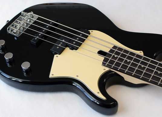 Бас-гітара YAMAHA BB435 (Black) ○ Купити в інтернет-магазині
