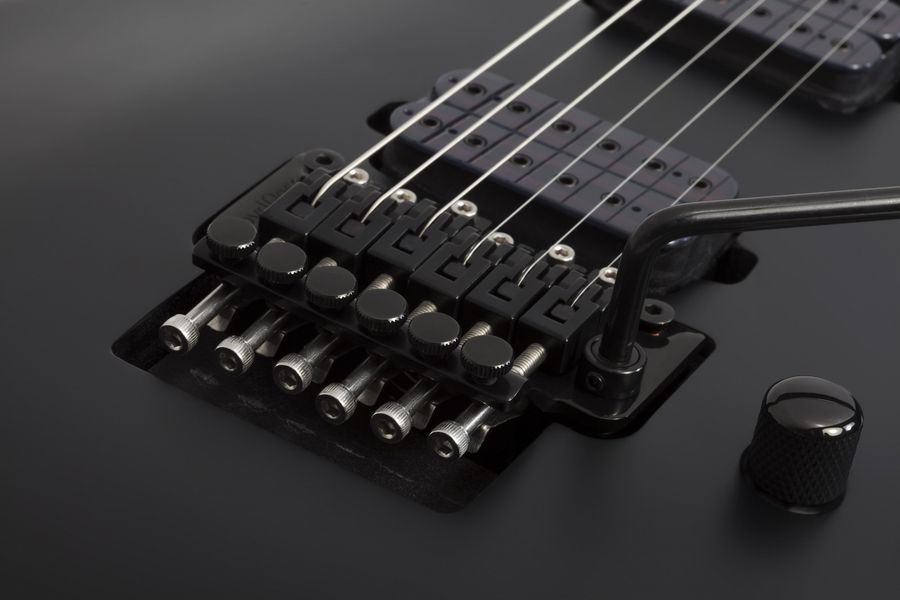 Электрогитара Schecter Damien-6 SBK