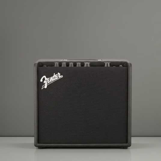 Гитарный комбоусилитель FENDER MUSTANG LT25 ○ Купить в интернет