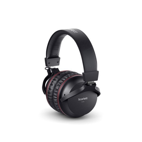 Аудіоінтерфейс Focusrite Scarlett 2i2 Studio 4th Gen
