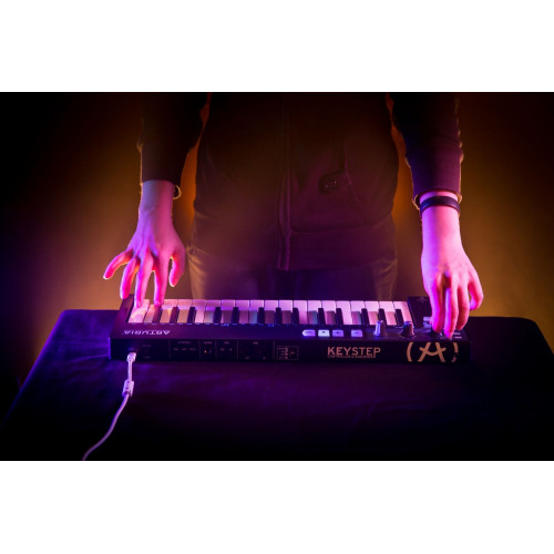 MIDI клавіатура Arturia KeyStep Black Edition