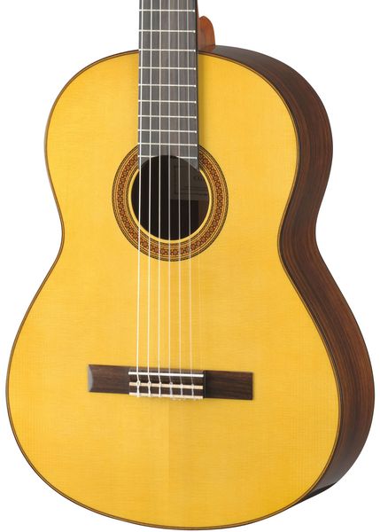 Классическая гитара YAMAHA CG182S
