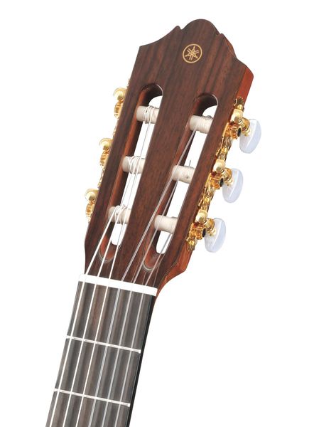 Класична гітара YAMAHA CG182C