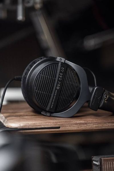 Навушники Beyerdynamic DT 990 PRO LB 80 ohms