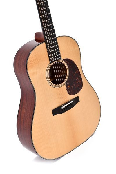 Акустическая гитара Sigma Standart Series SDJM-18 с мягким чехлом