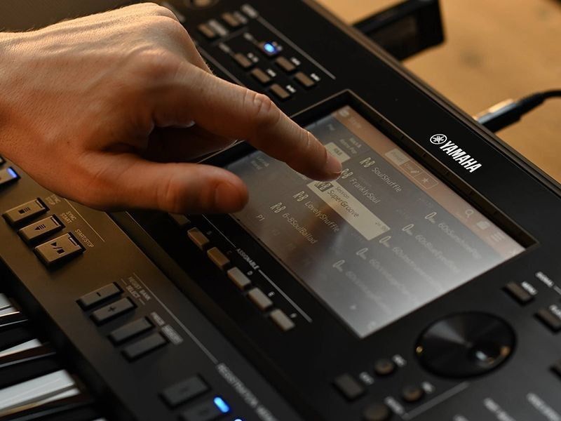 Синтезатор PSR-SX720