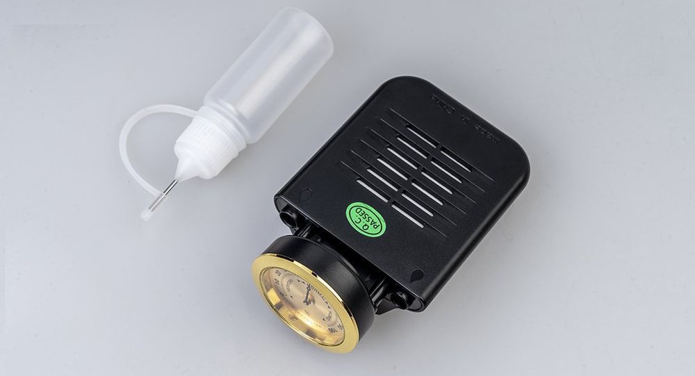Зволожувач для акустичної гітари Guitto GHD-01 Guitar Humidifier (з гігрометром)