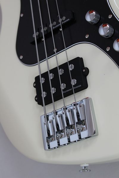 Бас-гитара Fujigen JMJ-AL-R Mighty Power J-Standard Series (Vintage White)