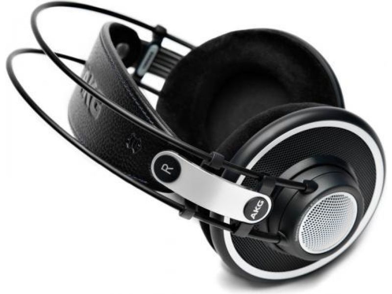 Студийные наушники AKG K702