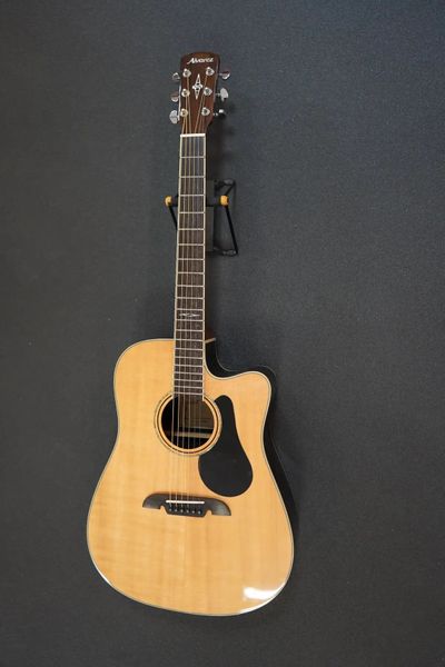 Электроакустическая гитара Alvarez AD70CE (stok)